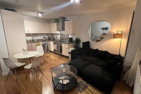 2 bedroom flat to rent, Albion Road, Stoke Newington