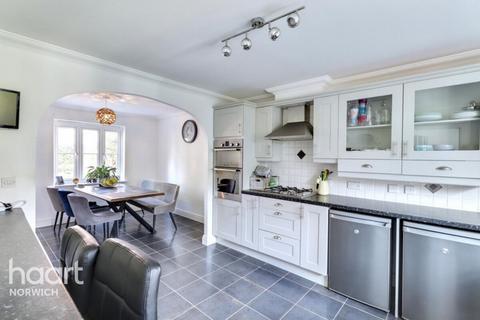 undefined, Wheeler Crescent, Norwich