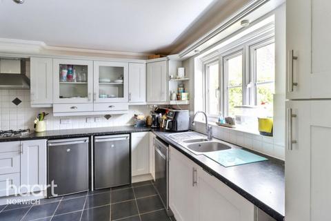undefined, Wheeler Crescent, Norwich