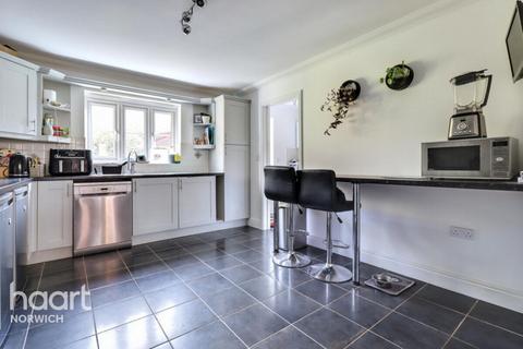 undefined, Wheeler Crescent, Norwich