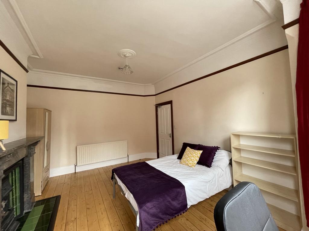Bedroom 1-2