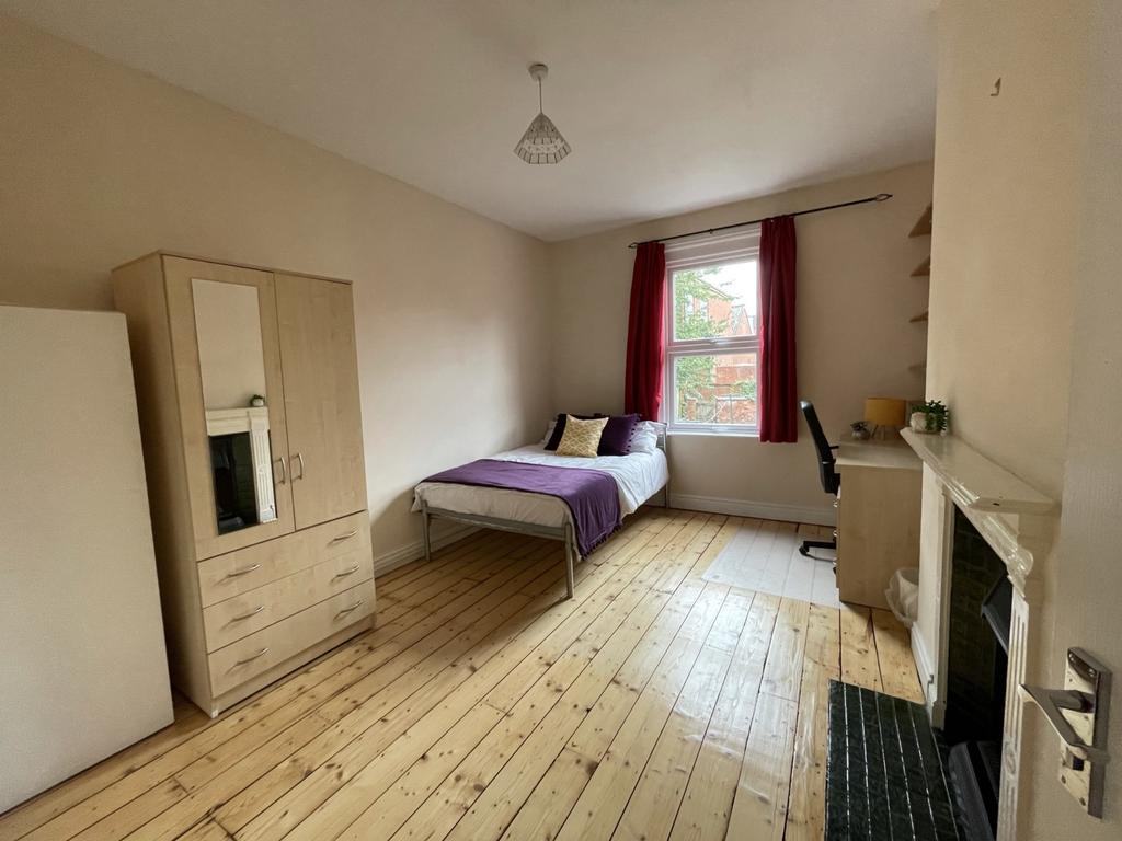 Bedroom 5-1
