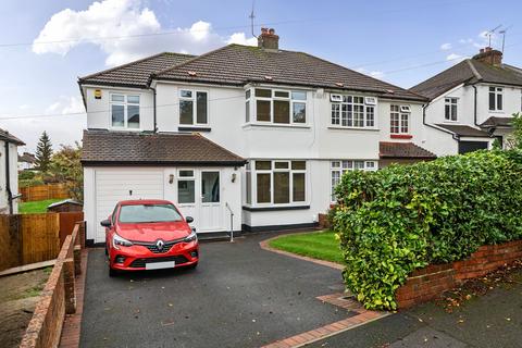 28 Hillcrest Road, Whyteleafe, CR3 0DJ