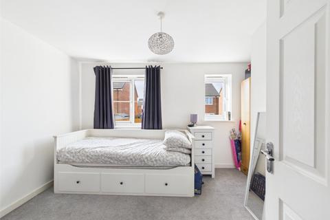 24 Freemans Road, Tuffley, Gloucester, GL4 0XJ