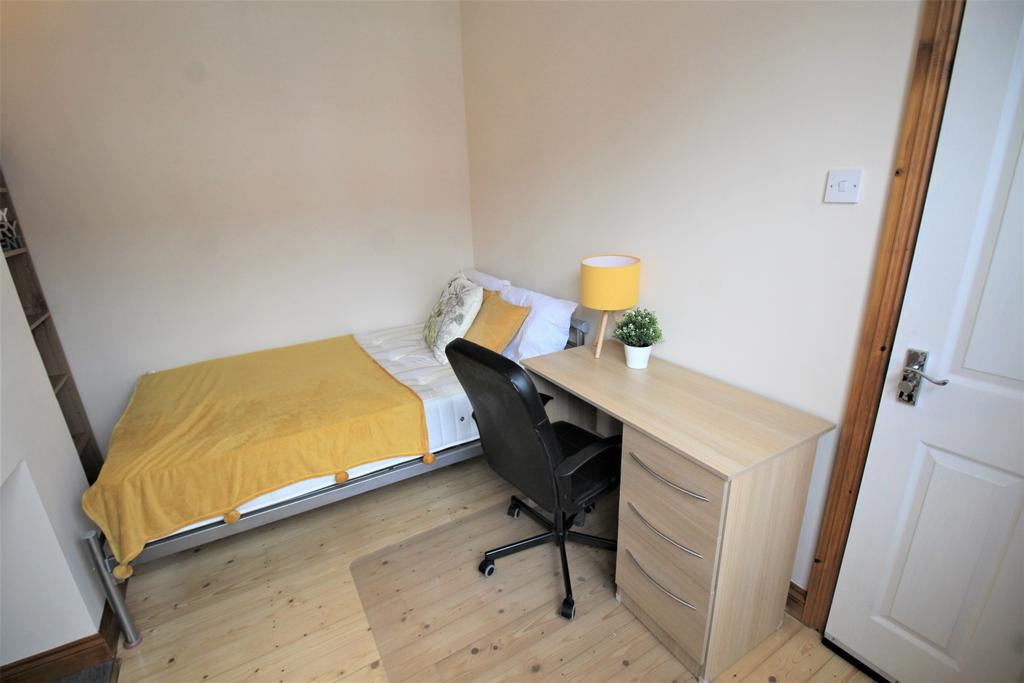 Bedroom 1-2