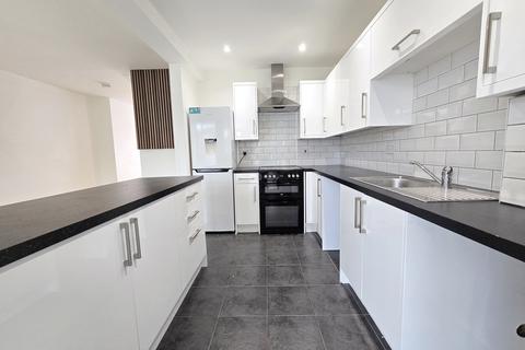 3 bedroom terraced house for sale, Cornec Chase, Eastwood, Leigh-on-sea
