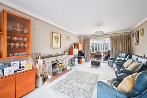 4 bedroom detached house for sale, Old House Close, Ewell Village