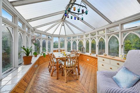 4 bedroom detached house for sale, Old House Close, Ewell Village