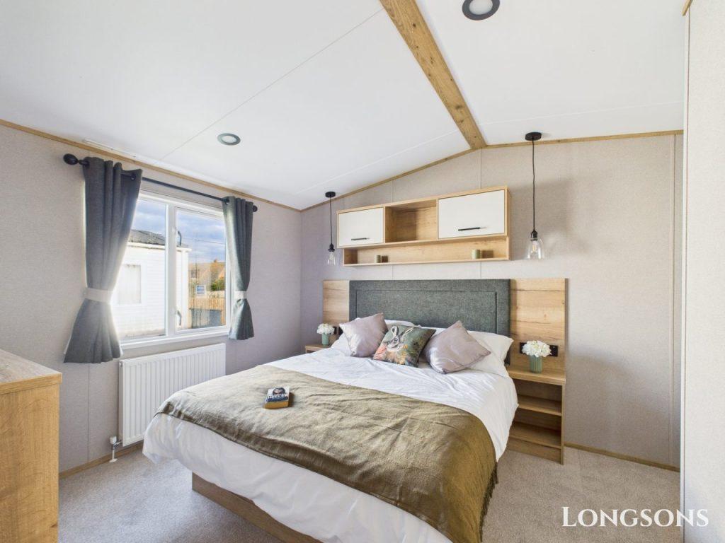 Cam02173g0 Pr0278 Still052