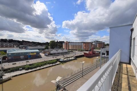 2 bedroom apartment for sale, Quayside Drive, Colchester, CO2