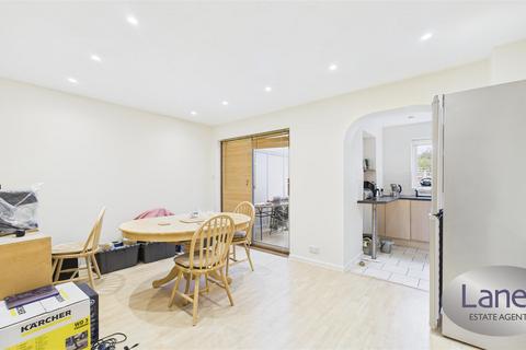 4 bedroom semi-detached house for sale, John Gooch Drive, Enfield, EN2