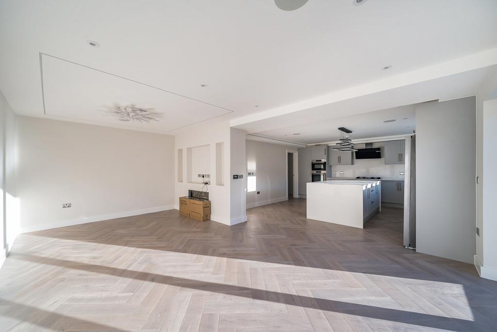 1371904-3-68fba13...