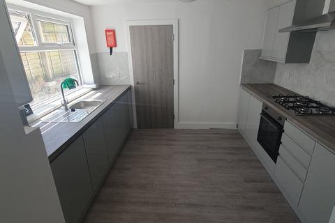 1 bedroom in a house share to rent, 26 Bertram Street