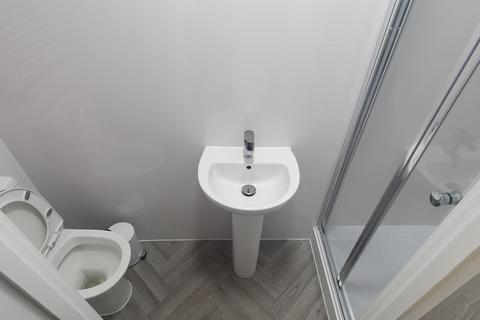 1 bedroom in a house share to rent, 26 Bertram Street