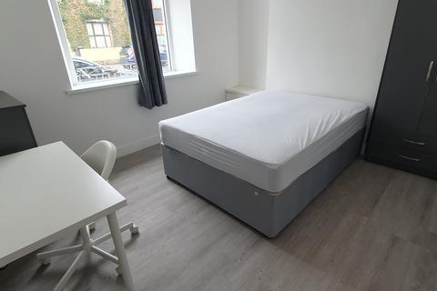 1 bedroom in a house share to rent, 26 Bertram Street