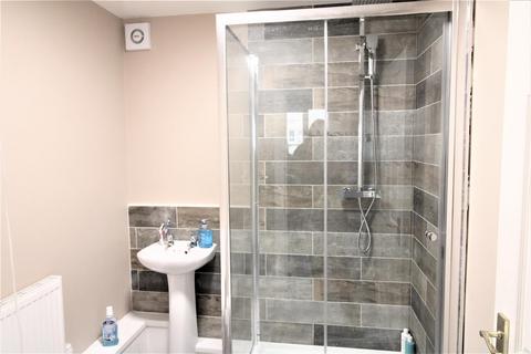 4 bedroom private hall to rent, Allandale Gardens, Lancaster LA1