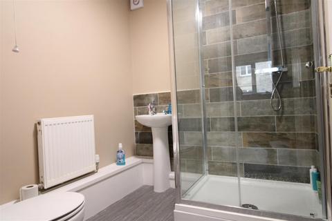 4 bedroom private hall to rent, Allandale Gardens, Lancaster LA1