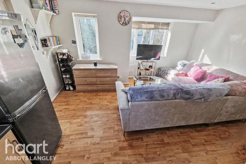 undefined, Margaret Close, Abbots Langley