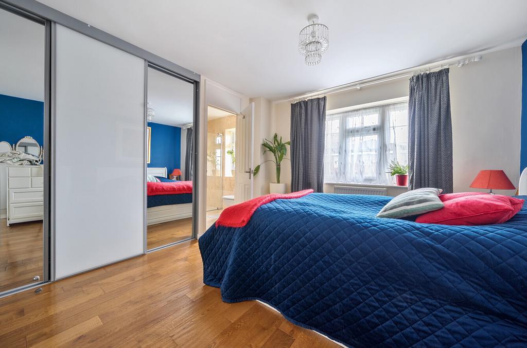 Fitted Wardrobes