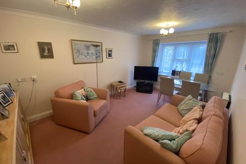 undefined, Yew Tree Court, Elstree