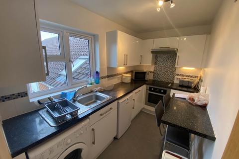 undefined, Yew Tree Court, Elstree