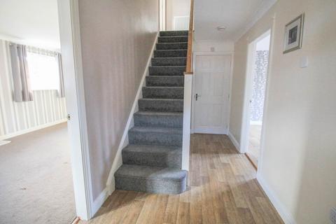 3 bedroom semi-detached house to rent, Worle Moor Road, Weston Village