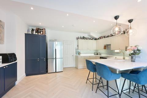 undefined, Stoneleigh Avenue, Worcester Park