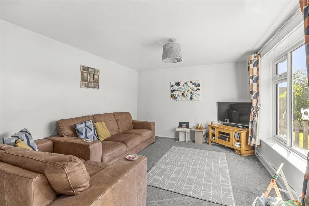 27 Rugwood Road, HP10 9 HA-8.jpg