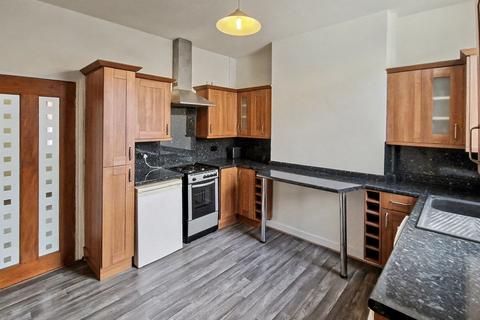 2 bedroom terraced house to rent, Albert Street, Prestwich, M25