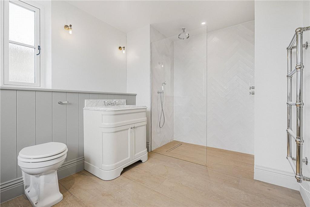 Ensuite