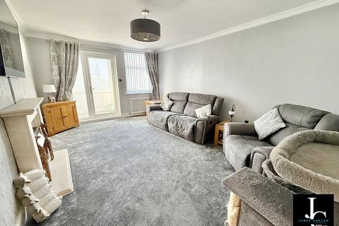 4 bedroom semi-detached house for sale, Finger Road, Telford TF4