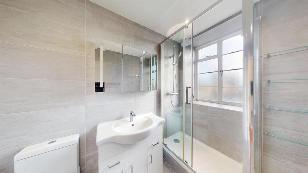 30 CC.bath3.jpg