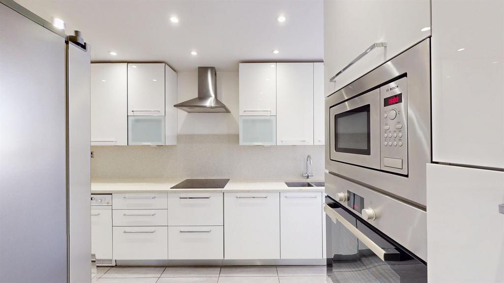 30 CC.kitchen3.jpg