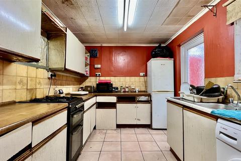 undefined, Whittle Road, Heston TW5