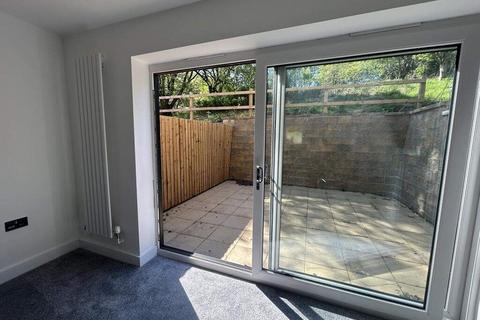 3 bedroom terraced house for sale, Burnley Road, Cornholme, Todmorden