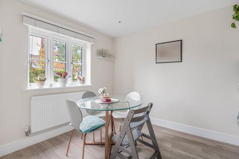 3 bedroom semi-detached house for sale, Edith Drive, Alton, Hampshire