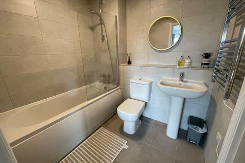 undefined, Apartment 8, Thistle Apartments, 3 Gorse Road, Stockwood Gardens, Luton, LU1 4GF