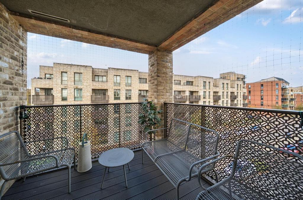 Davidson Frost-Wellings, DFW, Colliford Court, Bal