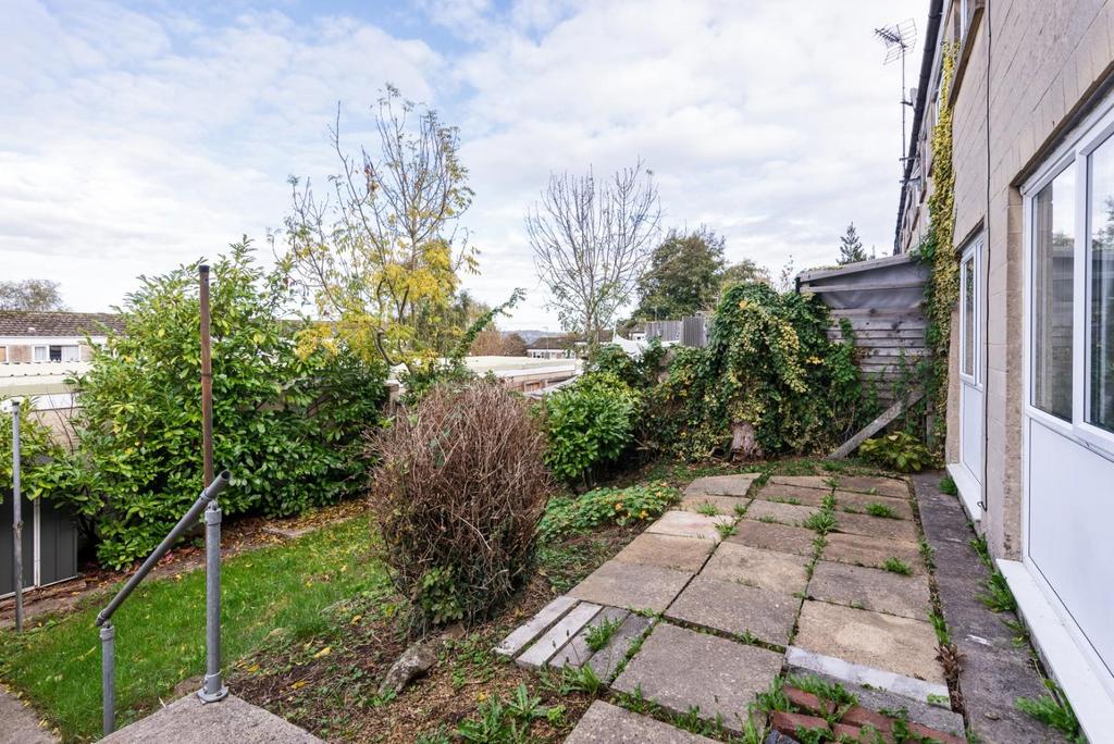 18 Drake Avenue, Bath BA2 5 NX-15.jpg