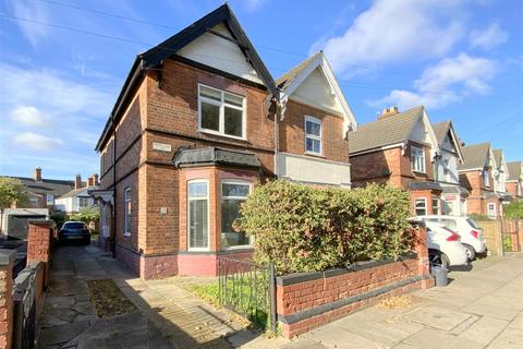 2 bedroom semi-detached house for sale, Ainslie Street, Grimsby