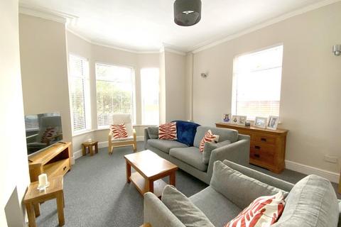 2 bedroom semi-detached house for sale, Ainslie Street, Grimsby