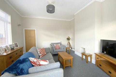 2 bedroom semi-detached house for sale, Ainslie Street, Grimsby