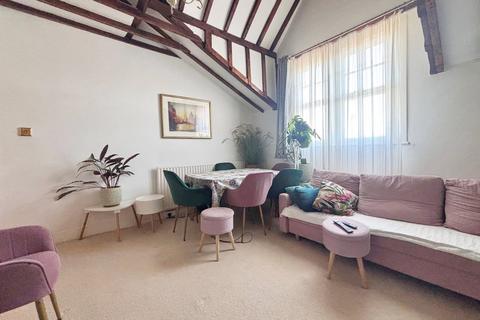 1 bedroom flat for sale, Valley Road, Bromley, BR2