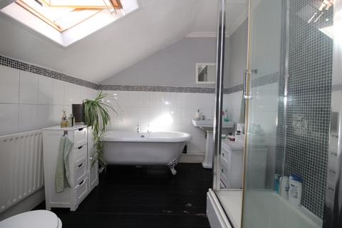1 bedroom flat for sale, Valley Road, Bromley, BR2