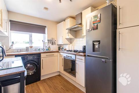 1 bedroom apartment for sale, South Crockerford, Basildon SS16