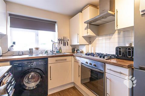 1 bedroom apartment for sale, South Crockerford, Basildon SS16