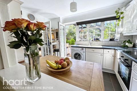 3 bedroom end of terrace house for sale, Avon Way, Colchester