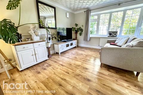 3 bedroom end of terrace house for sale, Avon Way, Colchester