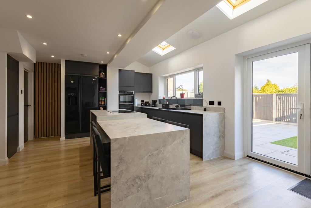 Kitchen (2)