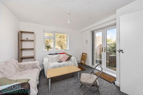 6 bedroom semi-detached house to rent, Uplands Road, Brighton BN1